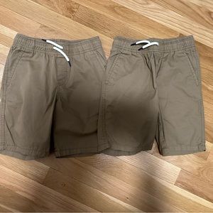 2 Pairs of Boys Size 6/7 Cat & Jack Khaki Shorts